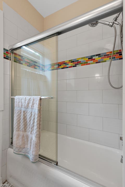 Tiny photo for 5257 N Laporte Avenue, Chicago, IL 60630 (MLS # 12728613)