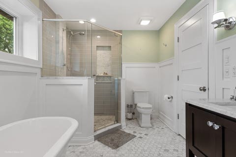 Tiny photo for 5257 N Laporte Avenue, Chicago, IL 60630 (MLS # 12728613)