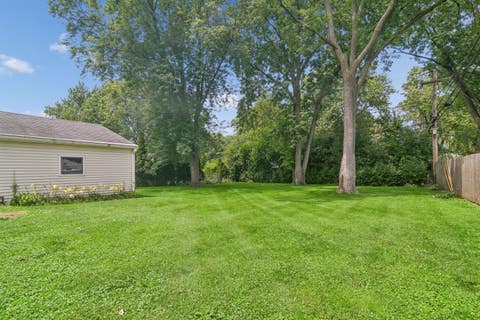 Tiny photo for 2102 George Street, Rolling Meadows, IL 60008 (MLS # 12699359)