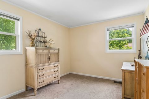 Tiny photo for 2102 George Street, Rolling Meadows, IL 60008 (MLS # 12699359)