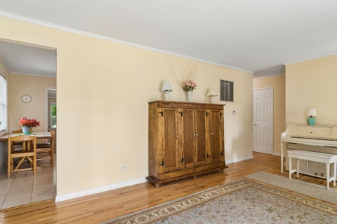 Tiny photo for 2102 George Street, Rolling Meadows, IL 60008 (MLS # 12699359)