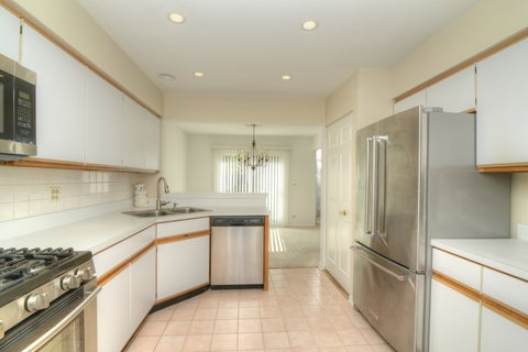 Tiny photo for 1050 Ridgefield Circle, Carol Stream, IL 60188 (MLS # 12778609)