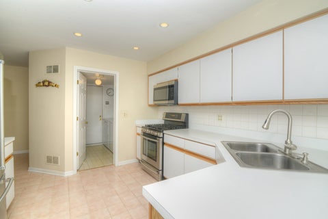 Tiny photo for 1050 Ridgefield Circle, Carol Stream, IL 60188 (MLS # 12778609)