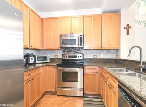Tiny photo for 1322 S PRAIRIE Avenue #405, Chicago, IL 60605 (MLS # 12622838)