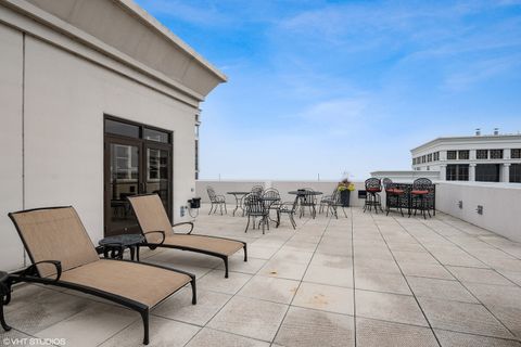 Tiny photo for 1322 S PRAIRIE Avenue #405, Chicago, IL 60605 (MLS # 12622838)