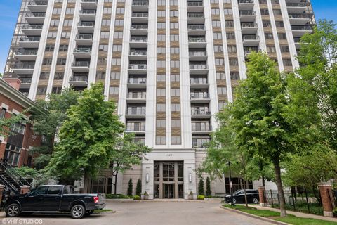 Photo of 1322 S PRAIRIE Avenue #405, Chicago, IL 60605 (MLS # 12622838)