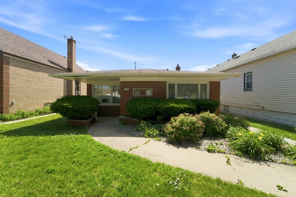 13227 S ESCANABA AVE, CHICAGO, IL 60633 - Image dcf68b03af58f6ee2ac5db3eaa9a0421/4026962496