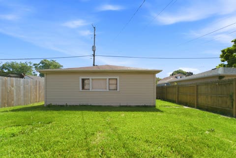 Tiny photo for 13227 S Escanaba Avenue, Chicago, IL 60633 (MLS # 12727074)