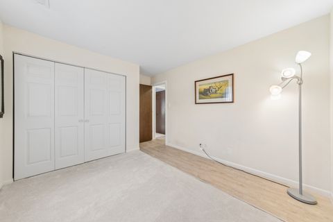 Tiny photo for 611 W Central Road #A4, Mount Prospect, IL 60056 (MLS # 12604680)