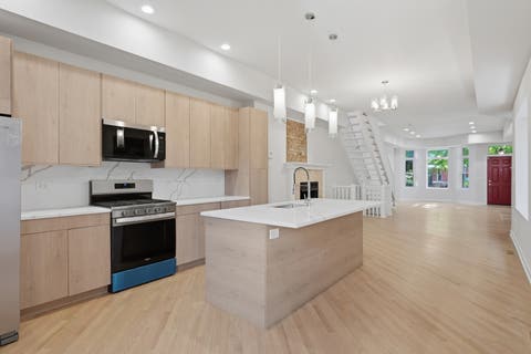 Tiny photo for 6505 S WOODLAWN Avenue, Chicago, IL 60637 (MLS # 12734337)