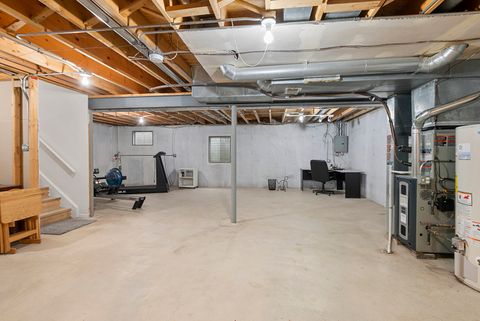 Tiny photo for 18332 Pond View Court, Tinley Park, IL 60477 (MLS # 12517453)