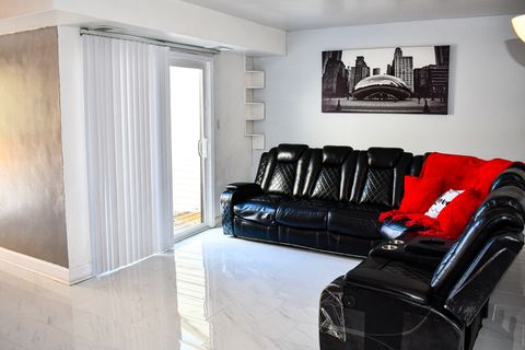 Tiny photo for 945 Commonwealth Court #4, Vernon Hills, IL 60061 (MLS # 12603980)