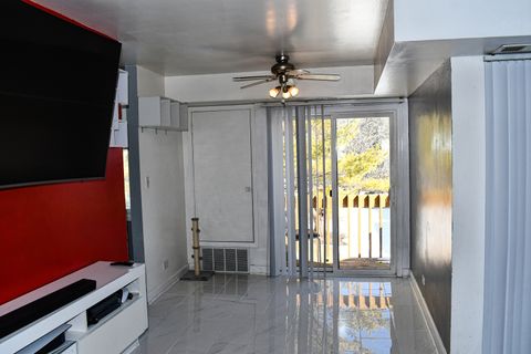 Tiny photo for 945 Commonwealth Court #4, Vernon Hills, IL 60061 (MLS # 12603980)