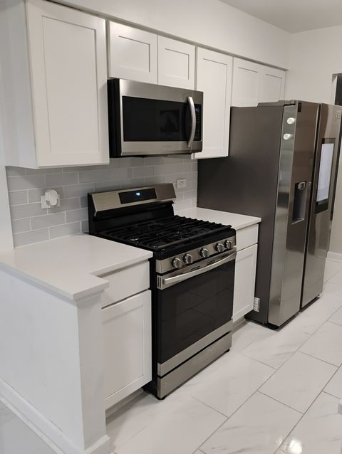 Tiny photo for 945 Commonwealth Court #4, Vernon Hills, IL 60061 (MLS # 12603980)
