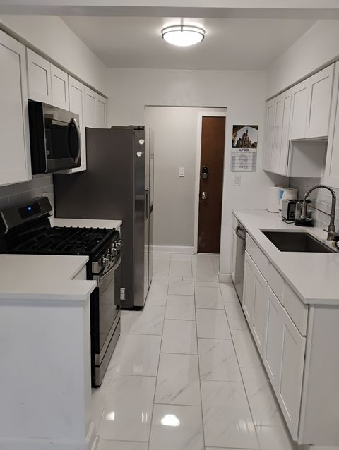 Tiny photo for 945 Commonwealth Court #4, Vernon Hills, IL 60061 (MLS # 12603980)