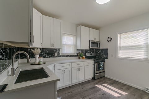 Tiny photo for 1635 5th Avenue, Rockford, IL 61104 (MLS # 12747805)
