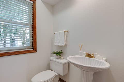 Tiny photo for 770 Northmoor Road, Lake Forest, IL 60045 (MLS # 12730437)