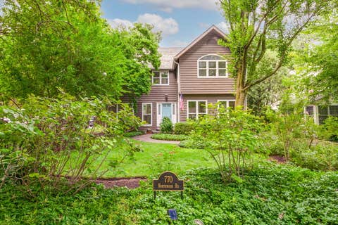 Photo of 770 Northmoor Road, Lake Forest, IL 60045 (MLS # 12730437)