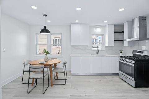 Tiny photo for 5253 S Mobile Avenue, Chicago, IL 60638 (MLS # 12505420)