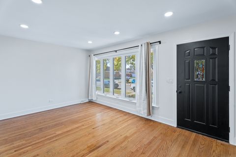 Tiny photo for 5253 S Mobile Avenue, Chicago, IL 60638 (MLS # 12505420)