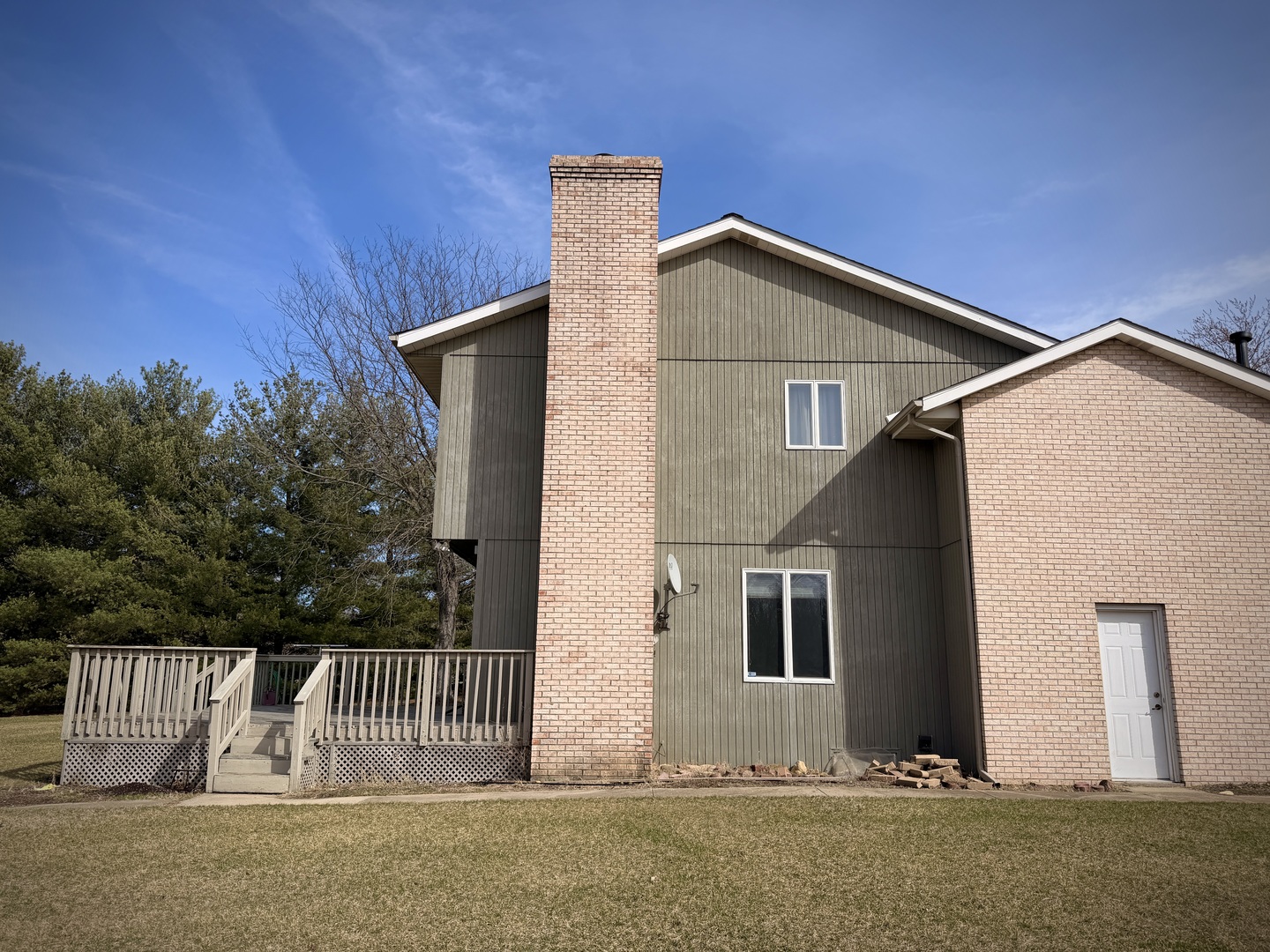 120 W Grandin Road