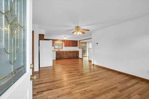 Tiny photo for 849 N Piatt Street, Bement, IL 61813 (MLS # 12518517)