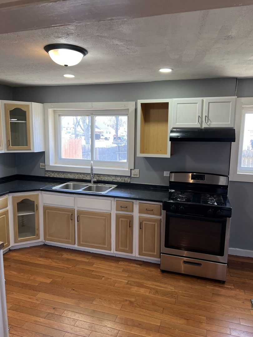 8856 S Washtenaw Avenue