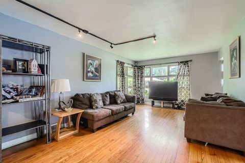 Tiny photo for 8856 S Washtenaw Avenue, Evergreen Park, IL 60805 (MLS # 12603730)