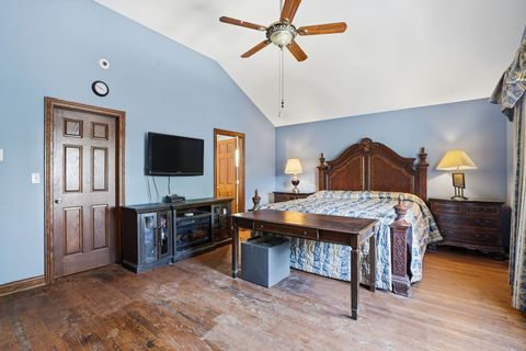 Tiny photo for 5733 W 97th Street, Oak Lawn, IL 60453 (MLS # 12689609)