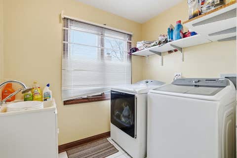 Tiny photo for 5733 W 97th Street, Oak Lawn, IL 60453 (MLS # 12689609)