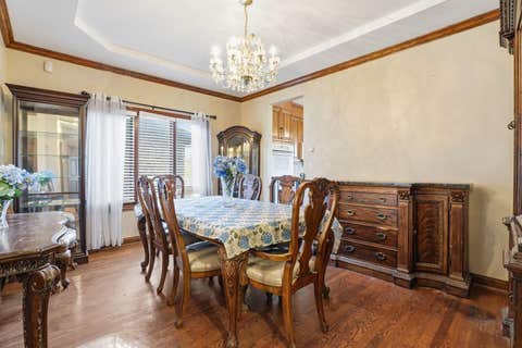 Tiny photo for 5733 W 97th Street, Oak Lawn, IL 60453 (MLS # 12689609)