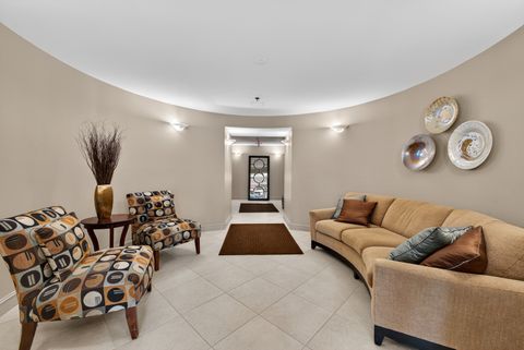 Tiny photo for 110 S Evergreen Avenue #5CN, Arlington Heights, IL 60005 (MLS # 12601568)