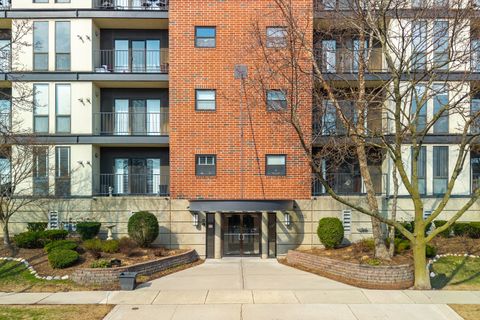 Photo of 110 S Evergreen Avenue #5CN, Arlington Heights, IL 60005 (MLS # 12601568)