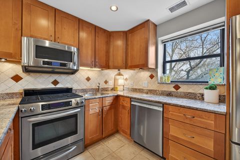 Tiny photo for 110 S Evergreen Avenue #5CN, Arlington Heights, IL 60005 (MLS # 12601568)