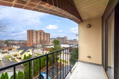 Tiny photo for 110 S Evergreen Avenue #5CN, Arlington Heights, IL 60005 (MLS # 12601568)