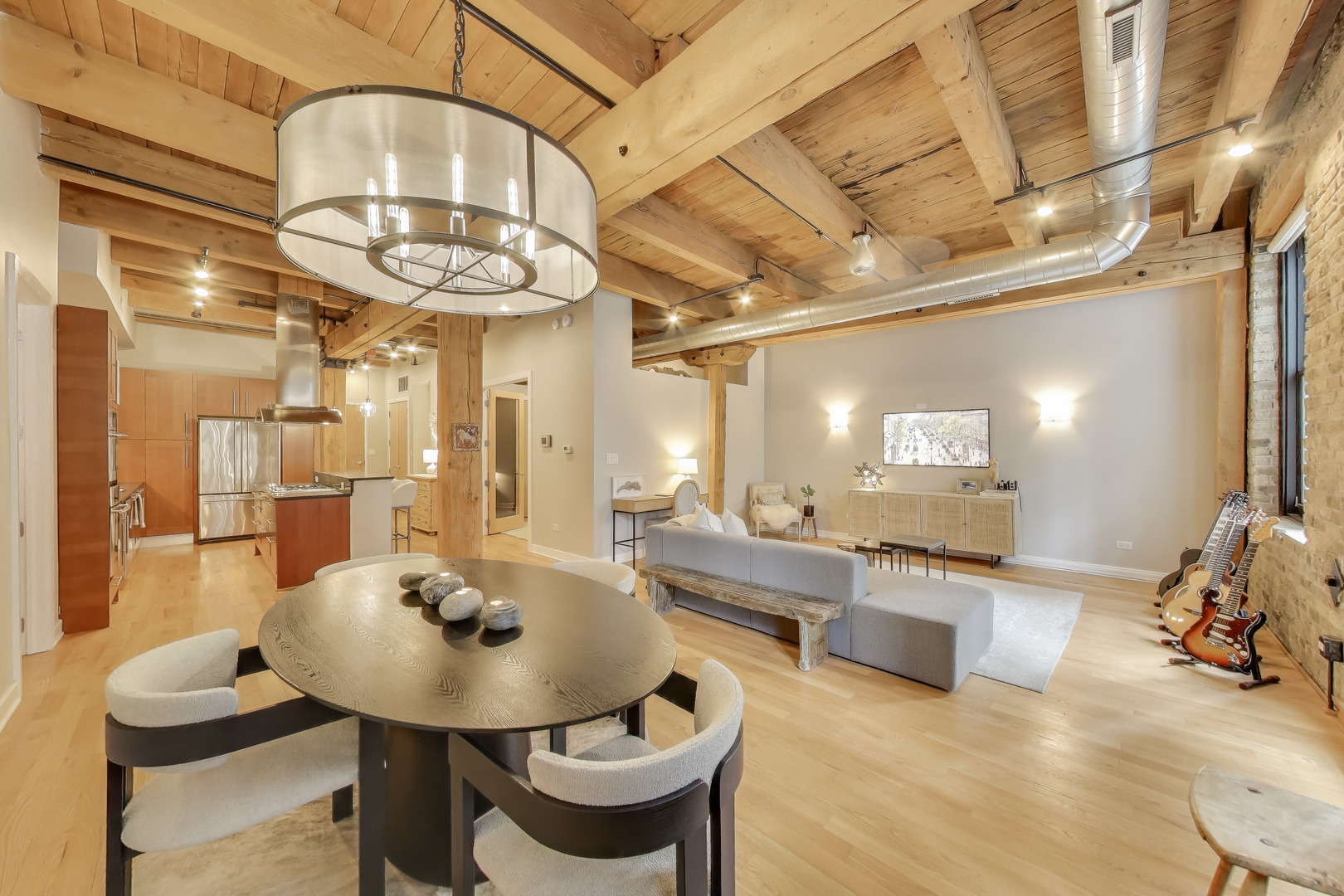 154 W Hubbard Street 304