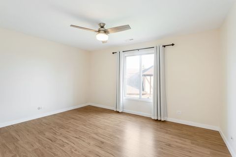 Tiny photo for 1756 Plymouth Court #B, Wheaton, IL 60189 (MLS # 12600564)