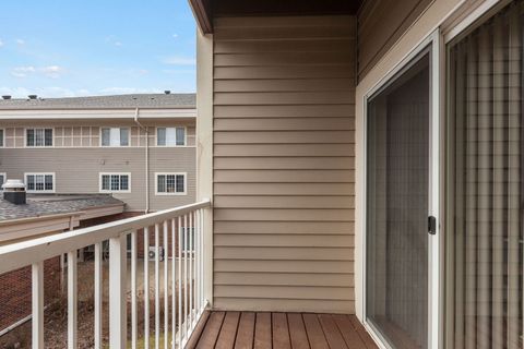 Tiny photo for 801 N Mclean Boulevard #222, Elgin, IL 60123 (MLS # 12606508)