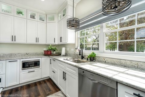 Tiny photo for 1907 E Grand Avenue, Lindenhurst, IL 60046 (MLS # 12634962)
