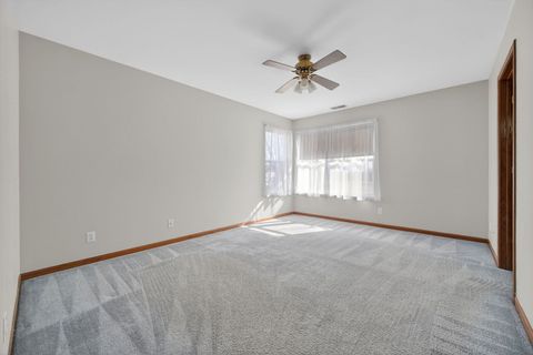 Tiny photo for 215 Alexandra Court, North Aurora, IL 60542 (MLS # 12547651)