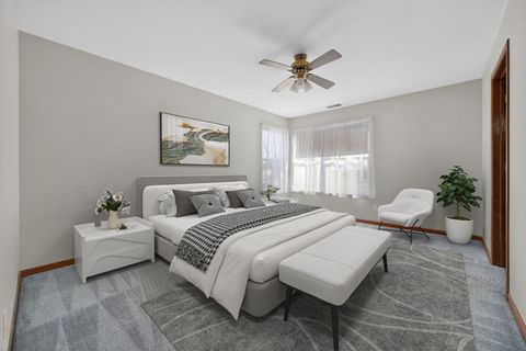 Tiny photo for 215 Alexandra Court, North Aurora, IL 60542 (MLS # 12547651)