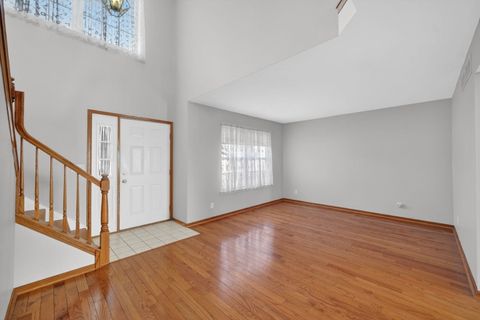 Tiny photo for 215 Alexandra Court, North Aurora, IL 60542 (MLS # 12547651)