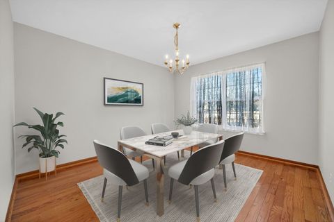 Tiny photo for 215 Alexandra Court, North Aurora, IL 60542 (MLS # 12547651)