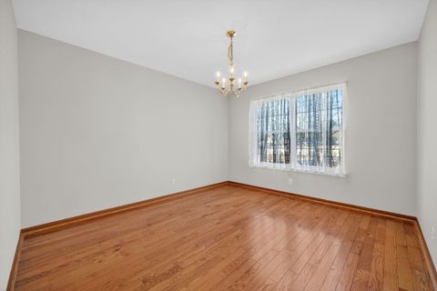 Tiny photo for 215 Alexandra Court, North Aurora, IL 60542 (MLS # 12547651)