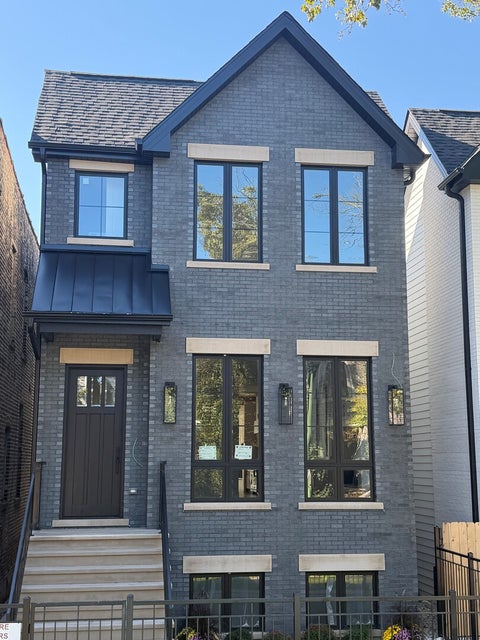Photo of 2712 N Magnolia Avenue, Chicago, IL 60614 (MLS # 12775383)