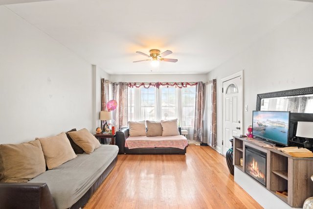 6918 S Talman Avenue 2