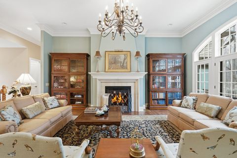 Tiny photo for 26 Chippiannock Place, Rock Island, IL 61201 (MLS # 100000676)