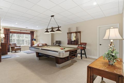 Tiny photo for 26 Chippiannock Place, Rock Island, IL 61201 (MLS # 100000676)