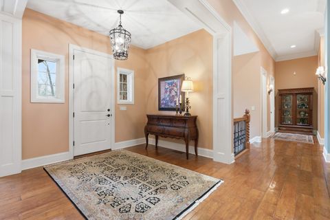 Tiny photo for 26 Chippiannock Place, Rock Island, IL 61201 (MLS # 100000676)