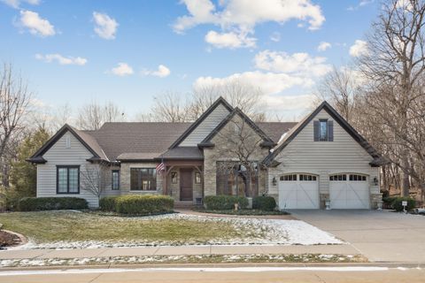 Photo of 26 Chippiannock Place, Rock Island, IL 61201 (MLS # 100000676)